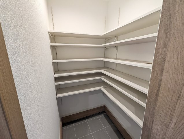 沖縄市大里Ⅱ期（全14棟）1号棟の玄関|1号棟　大容量SIC付き♪