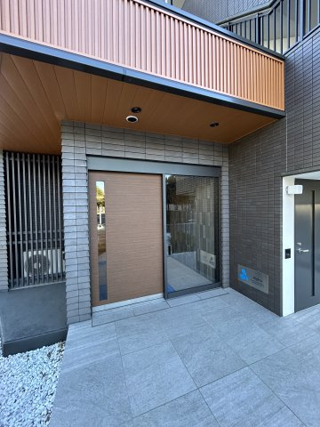 アルファステイツ高崎神社前のエントランス