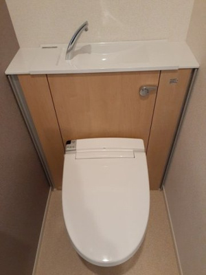 【トイレ】 | ラ・カーサ・フェリーチェ　Ａ | シンプルで使いやすいトイレです