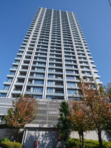 グランドミレーニア の外観|『池袋』駅徒歩6分。南池袋所在、総戸数411戸の大規模免震タワーレジデンスです