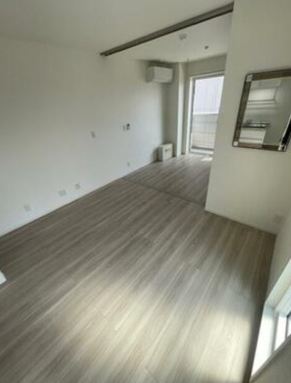 アローマ王子本町の洋室