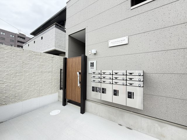 The Eternal House Matsudoのエントランス