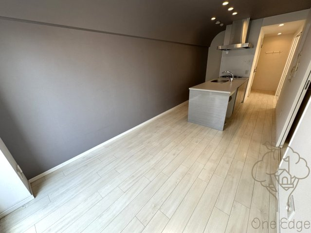 Bee-parQ扇町の居間・リビング