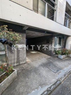 【エントランス】 | 建物の内部です