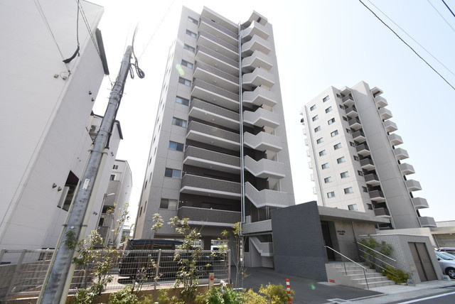 アクシオン箱崎東グランデの外観