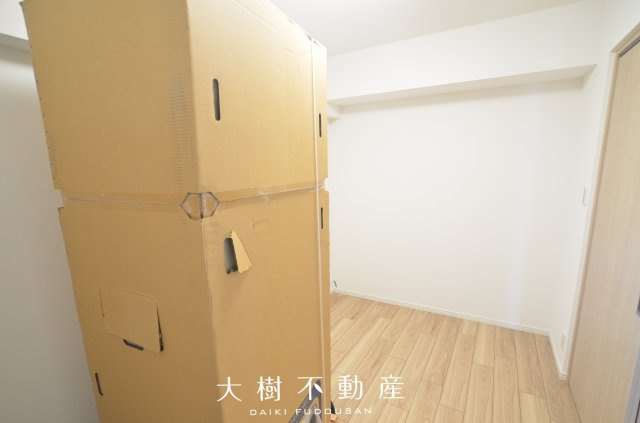 【洋室】 | ペット飼育可　海老名スカイハイツ4階　3ＬＤＫリフォーム済み | 洋室2（4.4帖）