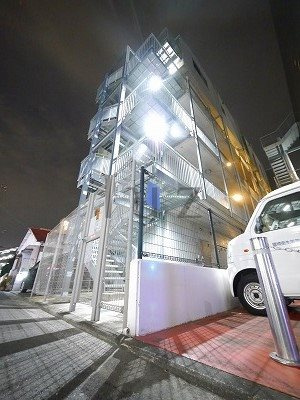 アルトベルク横浜の外観
