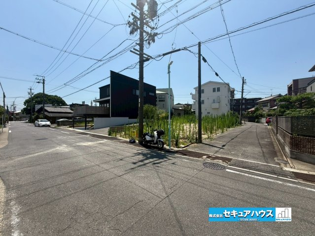 【同施工物件ご案内可能】名古屋市南区白雲町　全2棟の前面道路含む現地写真|事前予約にて現地ご見学いただけます！お気軽にお問い合わせください♪
■株式会社　セキュアハウス■
住宅ローンに強く、知識、経験豊富なスタッフ在籍
お客様に寄り添い、ご成約後もサポート致します。