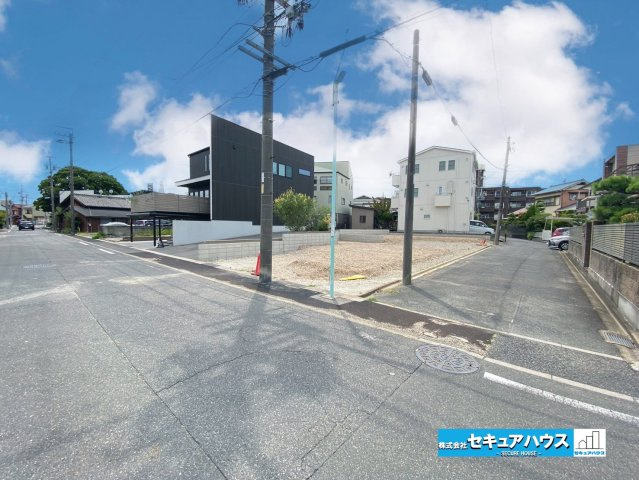【同施工物件ご案内可能】名古屋市南区白雲町　全2棟の前面道路含む現地写真|事前予約にて現地ご見学いただけます！お気軽にお問い合わせください♪
■株式会社　セキュアハウス■
住宅ローンに強く、知識、経験豊富なスタッフ在籍
お客様に寄り添い、ご成約後もサポート致します。