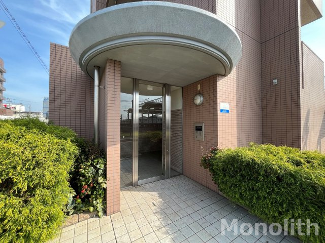 スカイビュー宝泉のエントランス