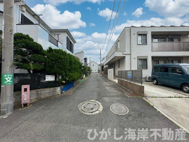 茅ヶ崎市矢畑　売地の前面道路含む現地写真|現地外観