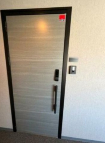 アローマ王子本町の玄関