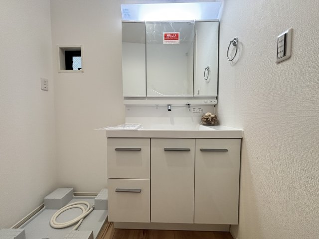 MELDIA北区山田41104③｜名古屋市の戸建ならホームアップの独立洗面台|就寝前や朝の身支度の際など、快適にお使いいただける洗面台