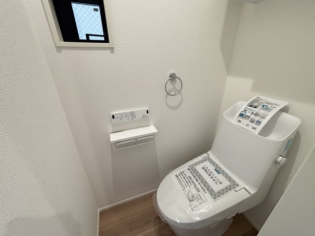 MELDIA北区山田41104③｜名古屋市の戸建ならホームアップのトイレ|2か所にトイレを完備。混み合う朝や来客時も安心の設計！