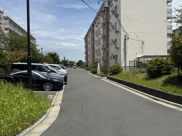 横須賀馬堀台12号棟の駐車場|駐車場