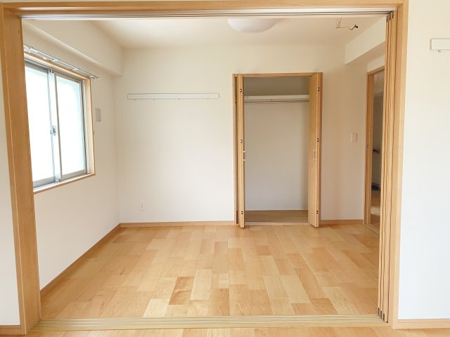 カーサアレグリアの洋室