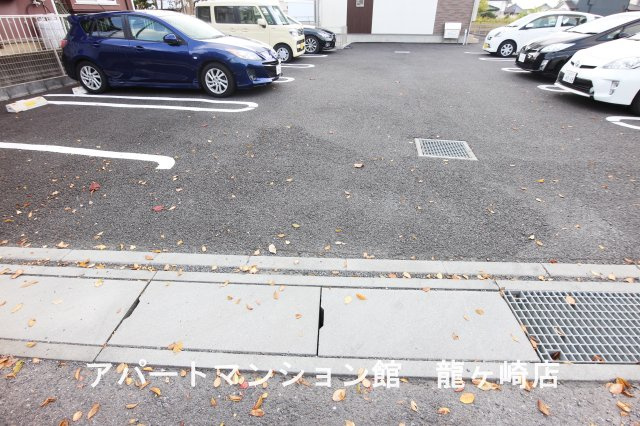 Kirscheの駐車場