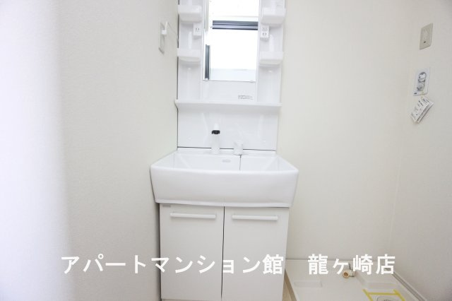 Kirscheの独立洗面台
