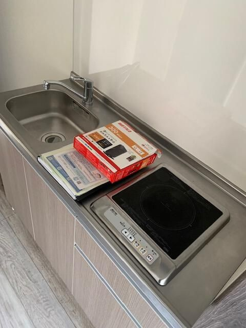 府中市白糸台４丁目のアパートのキッチン