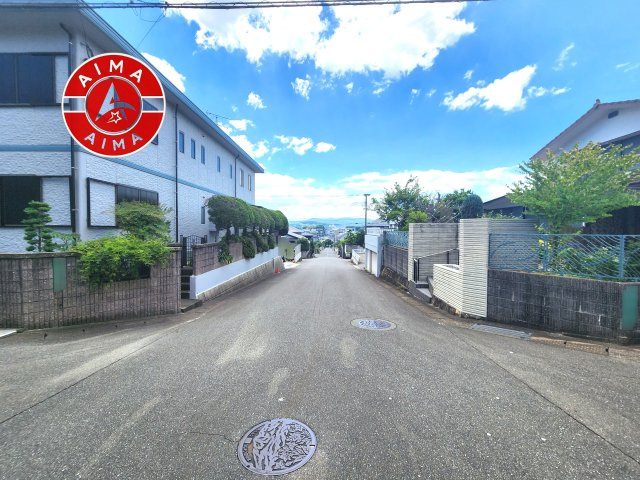 S・大野城市南ケ丘2丁目第3-2棟（2号棟）　の外観|前面道路含む現地の写真です。