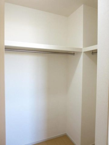 フィオーレ篠原の収納|ちょっとした収納スペースも充実しています