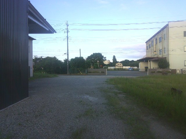 成田市地蔵原新田の倉庫