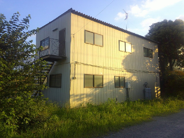 成田市地蔵原新田の倉庫