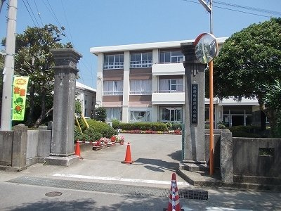 カントリーハイム・ダテの周辺|板野東小学校まで1600m