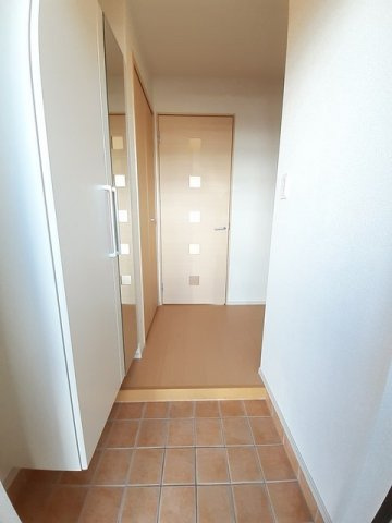 ラ　ルーチェ　Ａの玄関|ゆったりとした玄関です