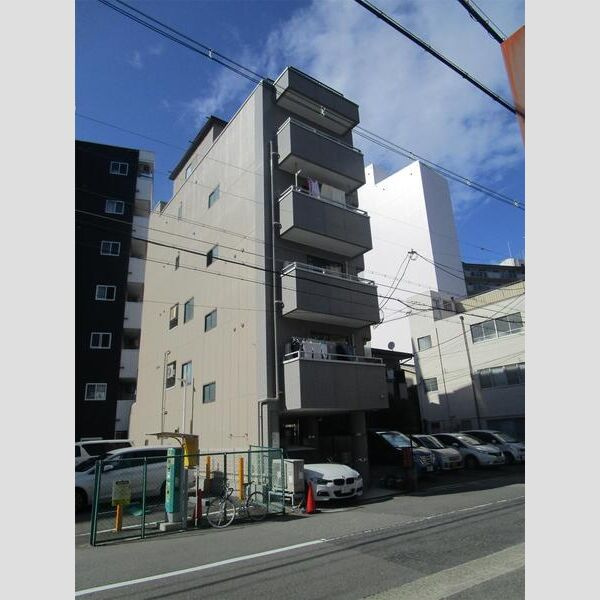 大阪市北区中津６丁目の店舗一部