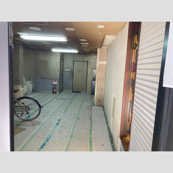 大阪市北区中津６丁目の店舗一部の内装