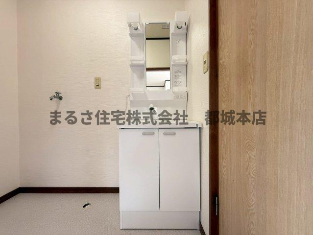 鷹コーポの独立洗面台