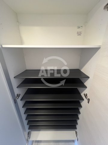 Alivis北梅田の収納|Alivis北梅田　シューズボックス