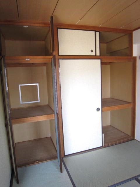 ブールヴァル鎌倉手広の収納|他号室参照