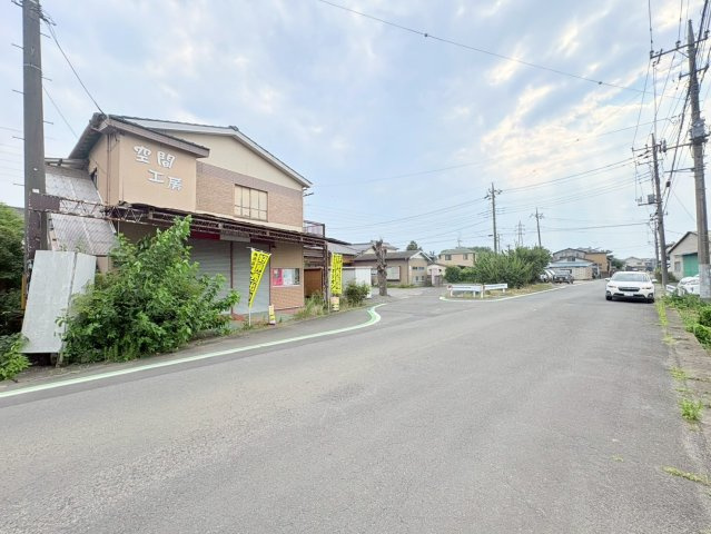 川越市古谷上　建築条件なし売地　JR川越線『南古谷駅』徒歩32分　【古谷小学区】の前面道路含む現地写真