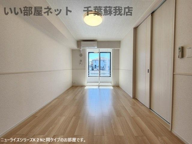 アイリスの居間・リビング|こちらのリビングで趣味の時間をお楽しみください