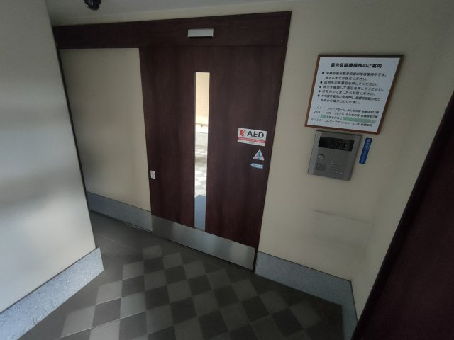 ういず岩槻のエントランス|毎日通るエントランスはこのようになっています