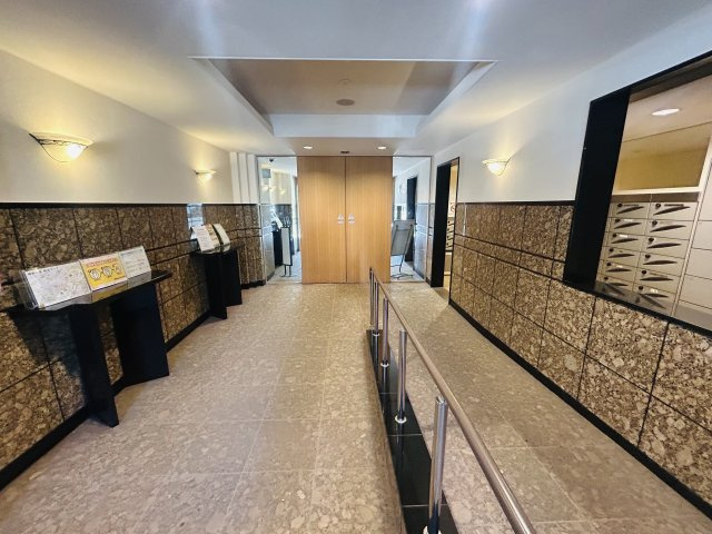 全ての居室にウォークインクローゼット付き◎お荷物多めファミリーにはもってこい♪な『コスモ三ツ沢ガーデン山』リノベーションのその他共用部分