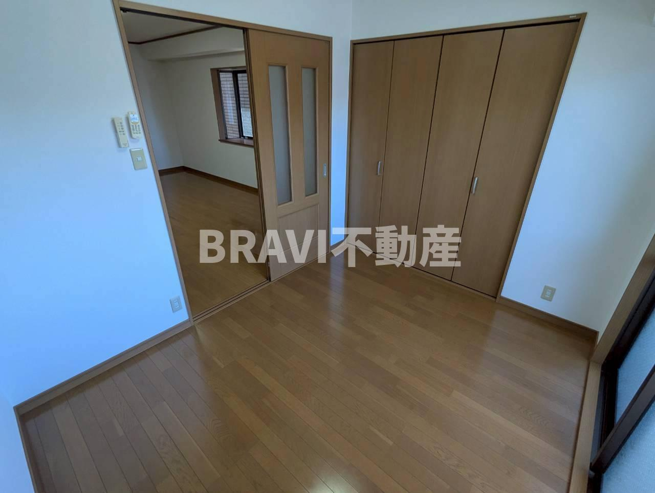 久宝 BRAVI不動産の寝室