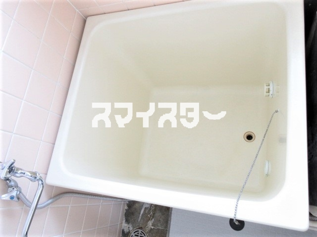 飛鳥ビルの浴室