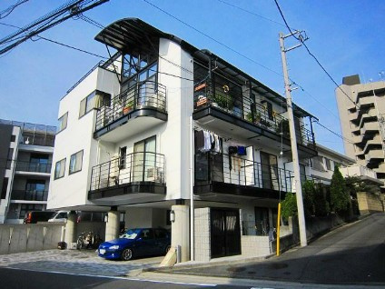 HOUSE-TM