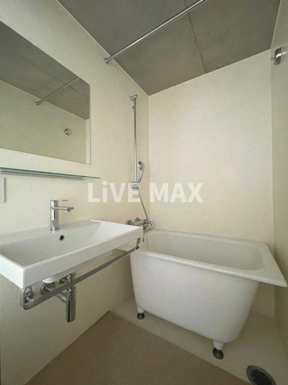 【浴室】Ookayama Apartment