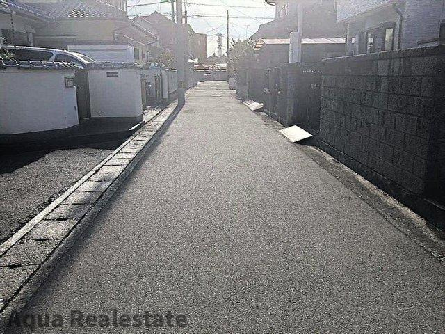 オール電化デザイナーズハウス丸亀市津森町⑩の前面道路含む現地写真|前面道路含む現地写真です