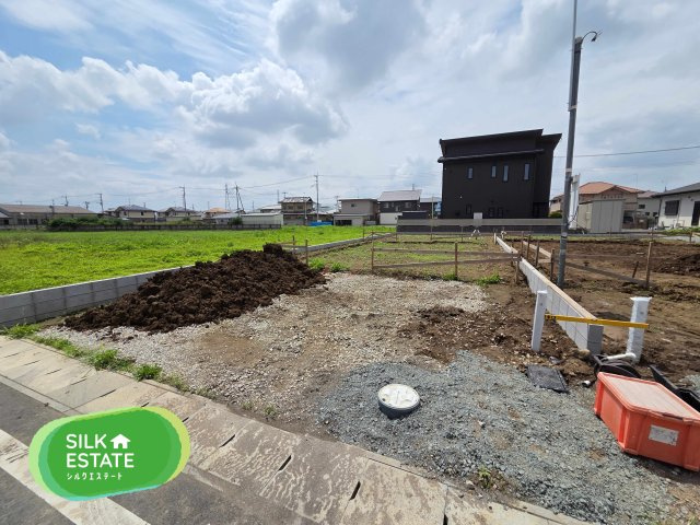 新築　太田市岩松町2期　2号棟　GRAFAREの外観|現地写真　2026年10月完成予定！同社完成済み物件のご内覧も可能です。お気軽にご連絡くださ
い！