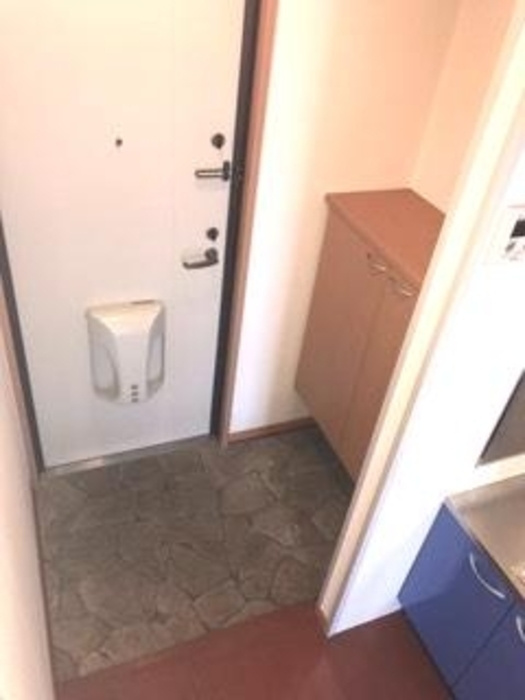 サンフラワー　　 刈谷市近郊の賃貸はクラスホームの玄関