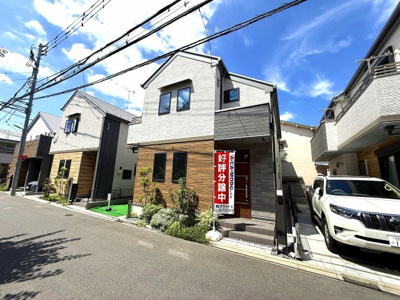 【外観】 | 【仲介手数料２７０万円が無料】■新築未入居■認定低炭素住宅■イグニチャーソーラー■制震ダンパー | 諸費用２７０万円ＯＦＦ！
決算キャンペーン中！
家計応援サービスの限界に挑戦中！
■新築未入居
■認定低炭素住宅
■東京ガスイグニチャーソーラーパネル
■制震ダンパー
■内覧可能