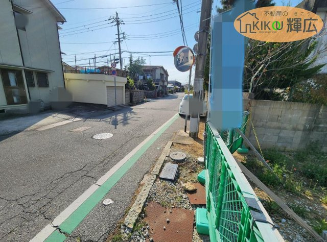 加古川市平岡町新在家（全3）土地　B号地の前面道路含む現地写真
