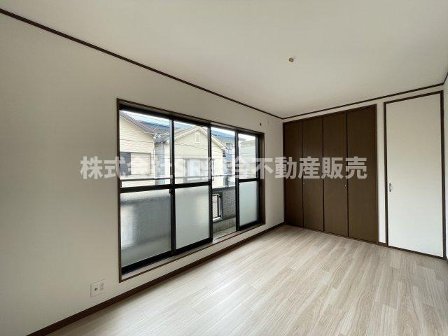 東鴻池町4丁目中古戸建の洋室|バルコニーに面しており明るい洋室です！