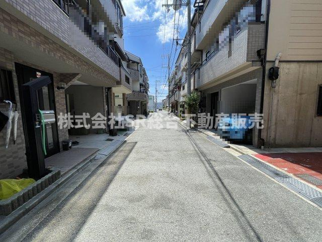 東鴻池町4丁目中古戸建の前面道路含む現地写真|前面道路含む現地写真です
