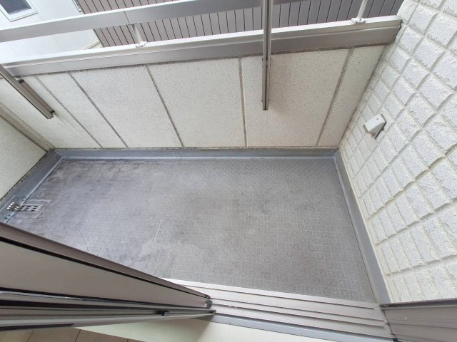 立野町ヘーベルハウスのバルコニー